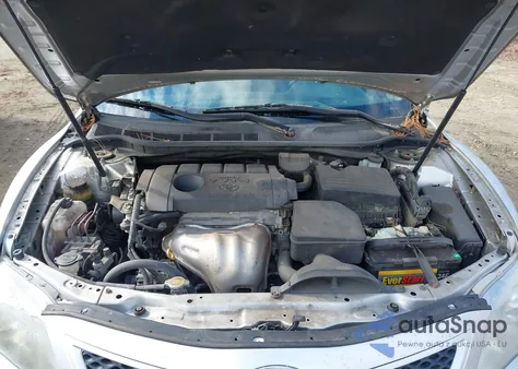 2011 Toyota Camry Se z USA, uszkodzony, nr VIN 4T1BF3EK3BU142689